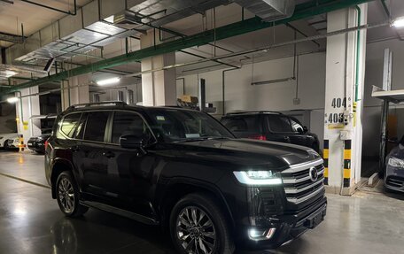 Toyota Land Cruiser, 2024 год, 14 000 000 рублей, 2 фотография