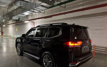 Toyota Land Cruiser, 2024 год, 14 000 000 рублей, 4 фотография