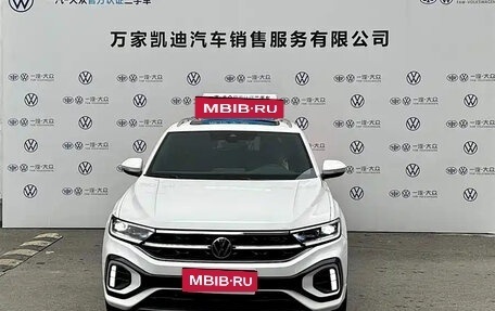 Volkswagen T-Roc I, 2025 год, 2 050 000 рублей, 2 фотография