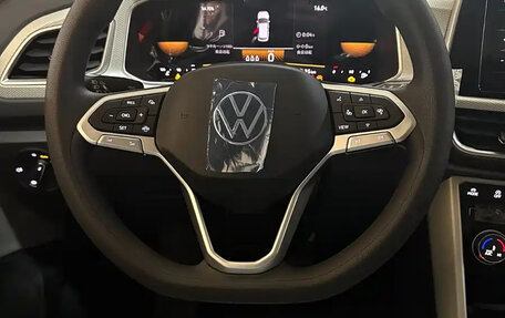 Volkswagen T-Roc I, 2025 год, 2 050 000 рублей, 18 фотография