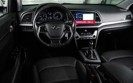 Hyundai Elantra VI рестайлинг, 2018 год, 1 539 000 рублей, 6 фотография