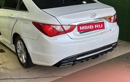 Hyundai Sonata VI, 2011 год, 660 000 рублей, 3 фотография