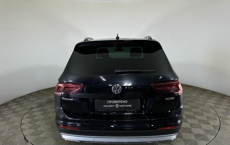 Volkswagen Tiguan II, 2020 год, 2 500 000 рублей, 3 фотография