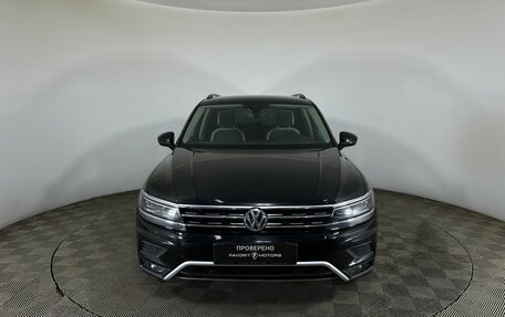 Volkswagen Tiguan II, 2020 год, 2 500 000 рублей, 2 фотография