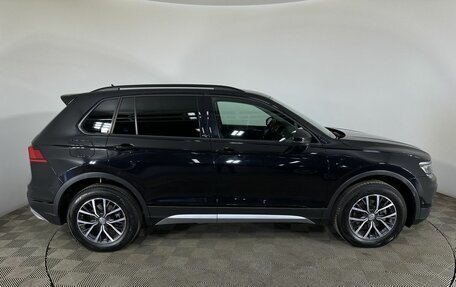 Volkswagen Tiguan II, 2020 год, 2 500 000 рублей, 4 фотография