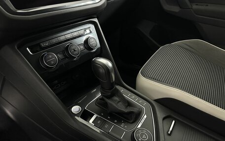 Volkswagen Tiguan II, 2020 год, 2 500 000 рублей, 13 фотография