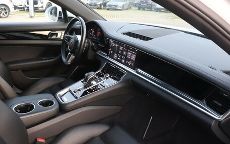 Porsche Panamera II рестайлинг, 2018 год, 7 100 000 рублей, 9 фотография