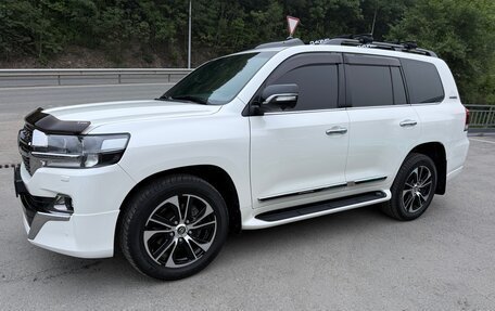 Toyota Land Cruiser 200, 2021 год, 11 200 000 рублей, 6 фотография