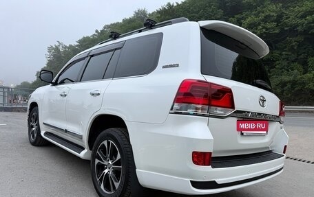 Toyota Land Cruiser 200, 2021 год, 11 200 000 рублей, 8 фотография