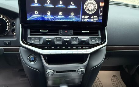 Toyota Land Cruiser 200, 2021 год, 11 200 000 рублей, 22 фотография