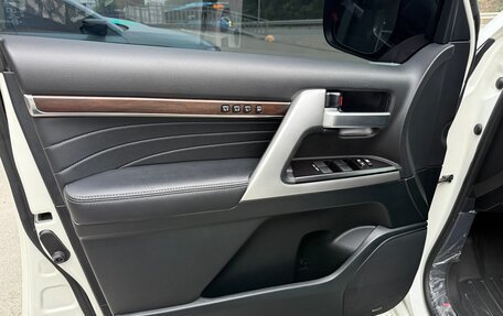 Toyota Land Cruiser 200, 2021 год, 11 200 000 рублей, 20 фотография