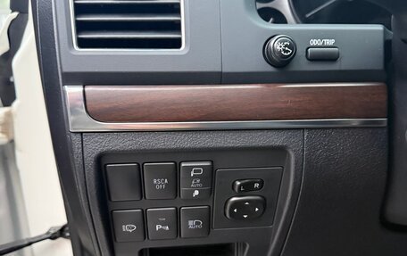 Toyota Land Cruiser 200, 2021 год, 11 200 000 рублей, 21 фотография