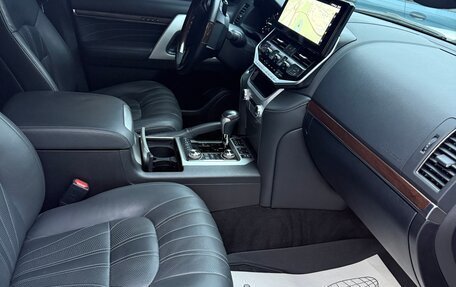 Toyota Land Cruiser 200, 2021 год, 11 200 000 рублей, 29 фотография