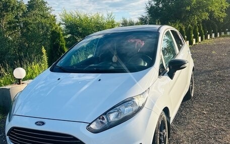 Ford Fiesta, 2017 год, 970 000 рублей, 1 фотография