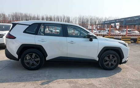 Toyota RAV4, 2026 год, 4 280 000 рублей, 4 фотография