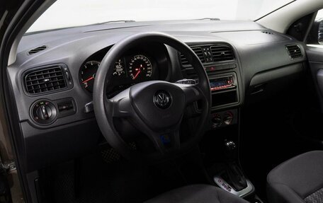Volkswagen Polo VI (EU Market), 2016 год, 999 000 рублей, 10 фотография