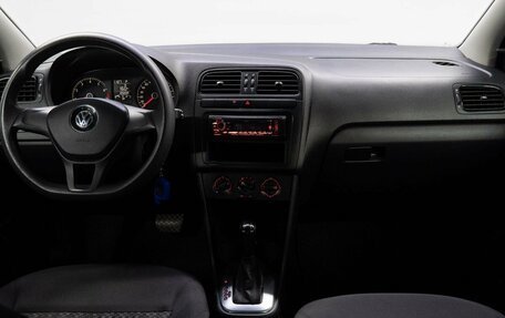Volkswagen Polo VI (EU Market), 2016 год, 999 000 рублей, 17 фотография