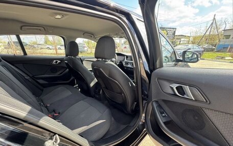 BMW 1 серия, 2021 год, 2 450 000 рублей, 4 фотография