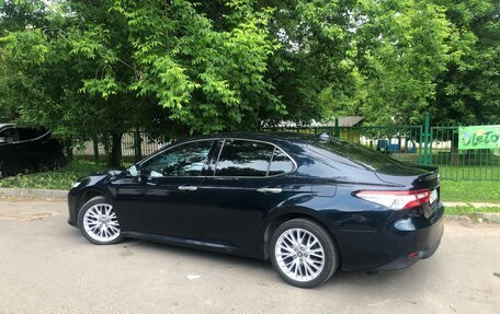 Toyota Camry, 2018 год, 2 640 000 рублей, 1 фотография