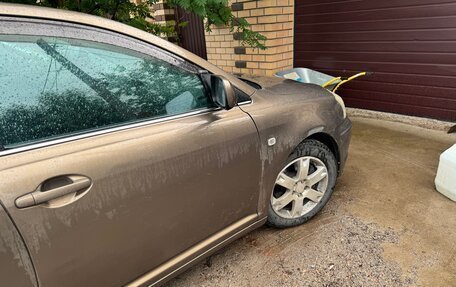 Toyota Avensis III рестайлинг, 2004 год, 560 000 рублей, 4 фотография
