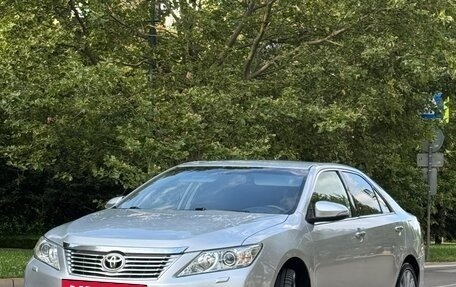 Toyota Camry, 2012 год, 1 530 000 рублей, 2 фотография