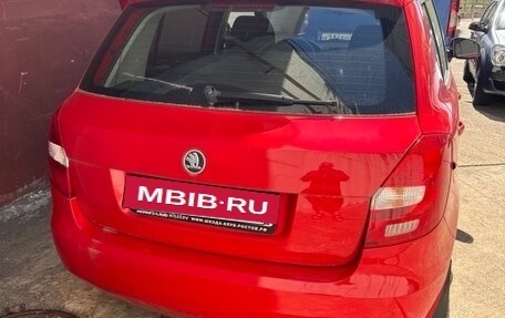 Skoda Fabia II, 2013 год, 730 000 рублей, 4 фотография