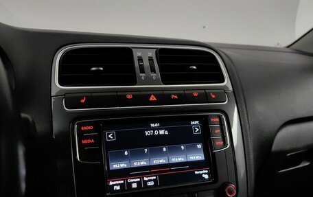 Volkswagen Polo VI (EU Market), 2018 год, 885 000 рублей, 14 фотография