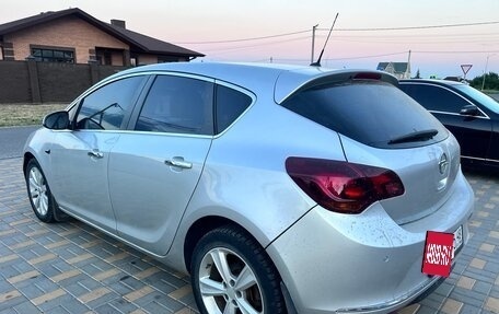 Opel Astra J, 2013 год, 6 фотография