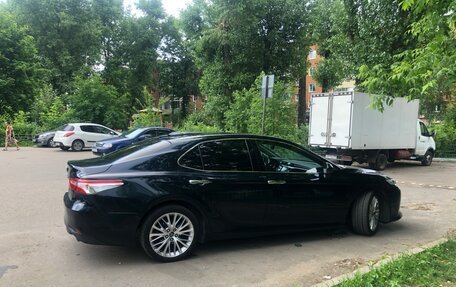 Toyota Camry, 2018 год, 2 640 000 рублей, 6 фотография