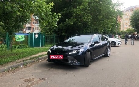 Toyota Camry, 2018 год, 2 640 000 рублей, 3 фотография