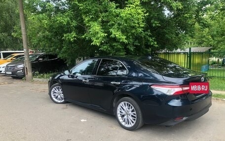 Toyota Camry, 2018 год, 2 640 000 рублей, 2 фотография