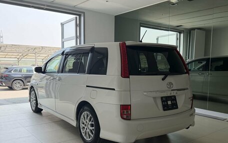 Toyota ISis I, 2010 год, 1 150 000 рублей, 6 фотография