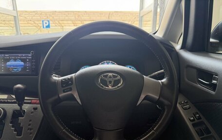 Toyota ISis I, 2010 год, 1 150 000 рублей, 9 фотография