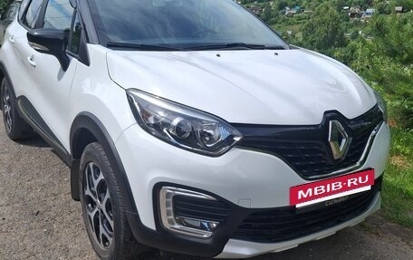 Renault Kaptur I рестайлинг, 2020 год, 1 900 000 рублей, 3 фотография