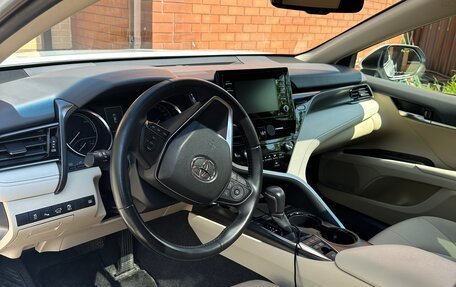 Toyota Camry, 2022 год, 2 700 000 рублей, 7 фотография