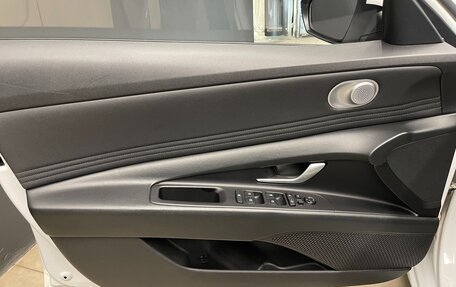 Hyundai Elantra, 2020 год, 1 650 000 рублей, 8 фотография
