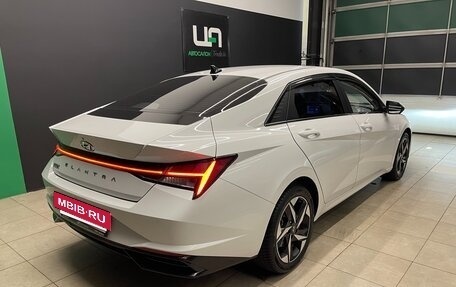 Hyundai Elantra, 2020 год, 1 650 000 рублей, 6 фотография