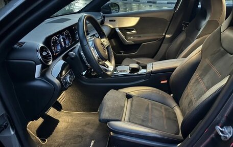 Mercedes-Benz A-Класс, 2021 год, 3 800 000 рублей, 9 фотография