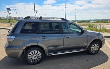 Mitsubishi Outlander III рестайлинг 3, 2005 год, 575 000 рублей, 3 фотография
