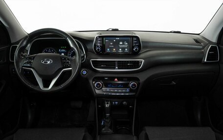 Hyundai Tucson III, 2019 год, 2 090 000 рублей, 7 фотография
