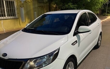 KIA Rio III рестайлинг, 2014 год, 620 000 рублей, 2 фотография