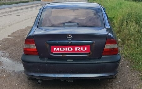 Opel Vectra B рестайлинг, 1997 год, 80 000 рублей, 3 фотография