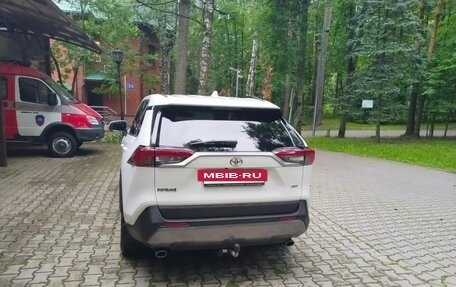 Toyota RAV4, 2019 год, 2 500 000 рублей, 2 фотография
