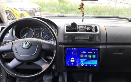 Skoda Fabia II, 2010 год, 830 000 рублей, 5 фотография