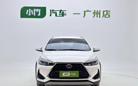 Toyota Yaris XP150 рестайлинг, 2023 год, 1 330 000 рублей, 3 фотография