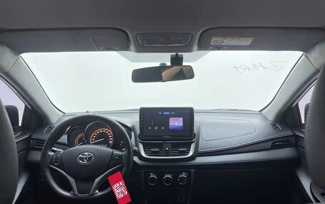 Toyota Yaris XP150 рестайлинг, 2023 год, 1 330 000 рублей, 9 фотография
