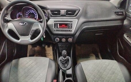 KIA Rio III рестайлинг, 2015 год, 767 200 рублей, 11 фотография
