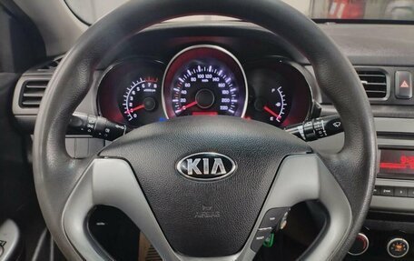 KIA Rio III рестайлинг, 2015 год, 767 200 рублей, 15 фотография