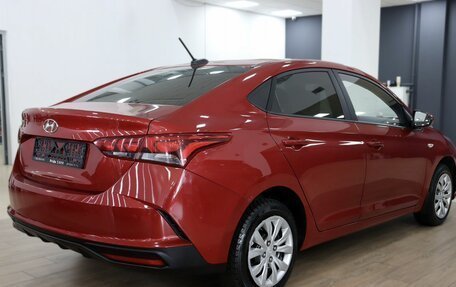 Hyundai Solaris II рестайлинг, 2021 год, 1 630 000 рублей, 3 фотография