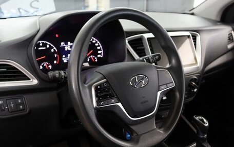 Hyundai Solaris II рестайлинг, 2021 год, 1 630 000 рублей, 9 фотография
